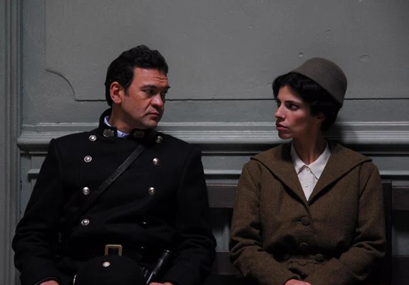 Maribel Verdú y César Bordón en el-nino-de-barro