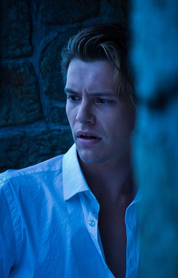 Xavier Samuel en Dos Madres Perfectas