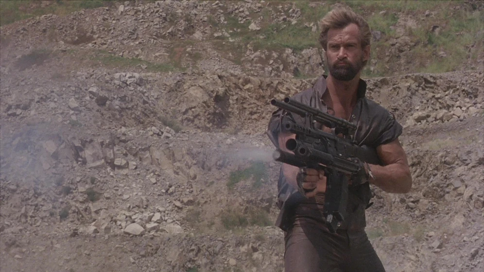 Richard Norton en equalizer-2000