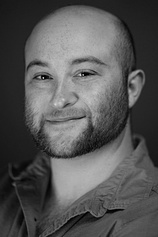 picture of actor Sasha Joseph Neulinger