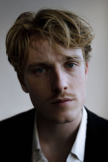 photo of person Louis Hofmann