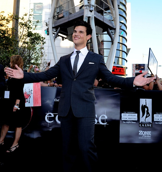 Taylor Lautner en La saga Crepúsculo: Eclipse (Premiere Los Ángeles)