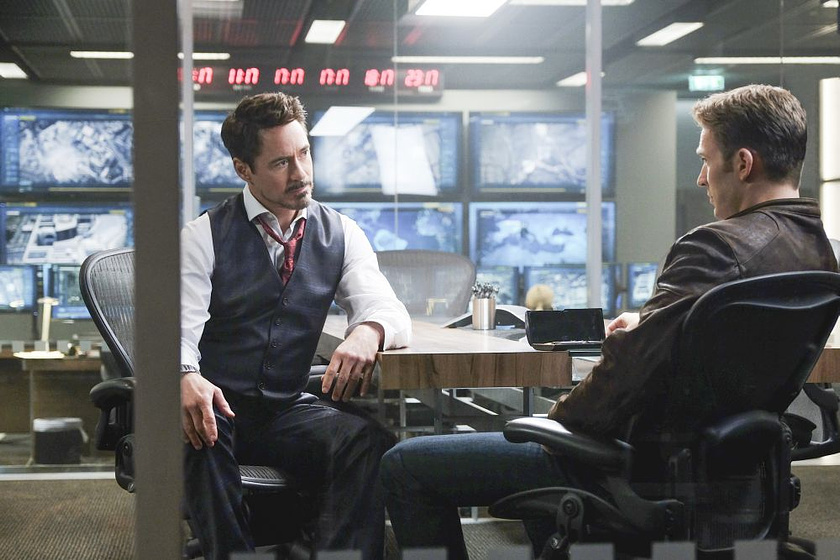 Robert Downey Jr. y Chris Evans en Capitán América. Civil war