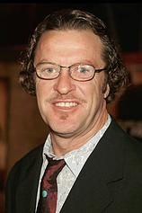 picture of actor Stewart Finlay-McLennan