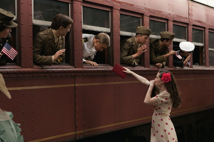 Jennifer Love Hewitt, Billy Magnussen y Meghann Fahy en El San Valentín Perdido