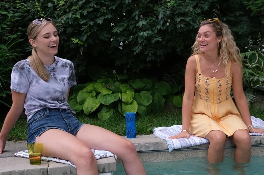 Amalia Williamson y Aviva Mongillo en casas-de-cristal