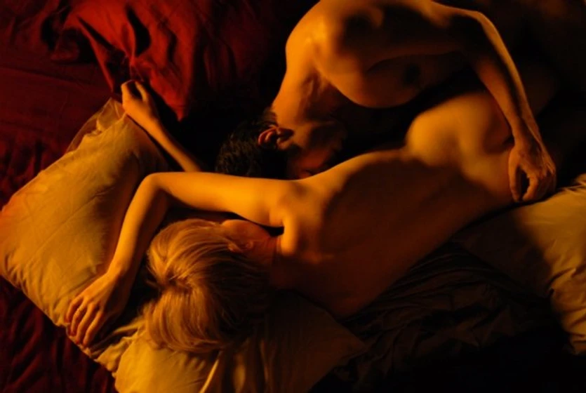 Pierfrancesco Favino y Alba Rohrwacher en cosa-voglio-di-piu-what-more-do-i-want