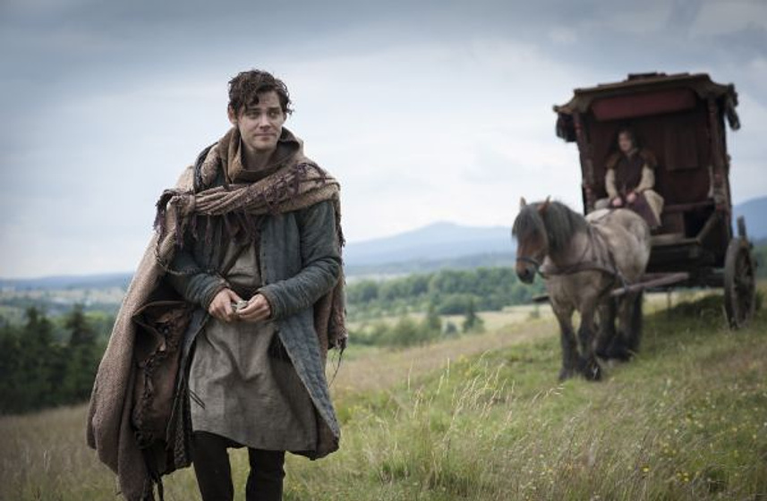 Tom Payne en El Médico