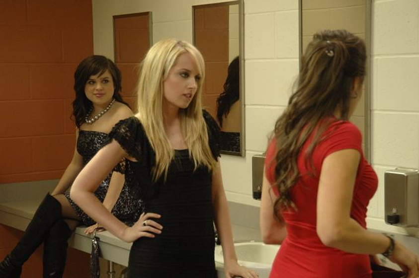 Megan Park en Falsa Inocencia