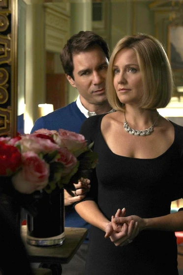 Eric McCormack y Sherry Stringfield en quien-es-clark-rockefeller