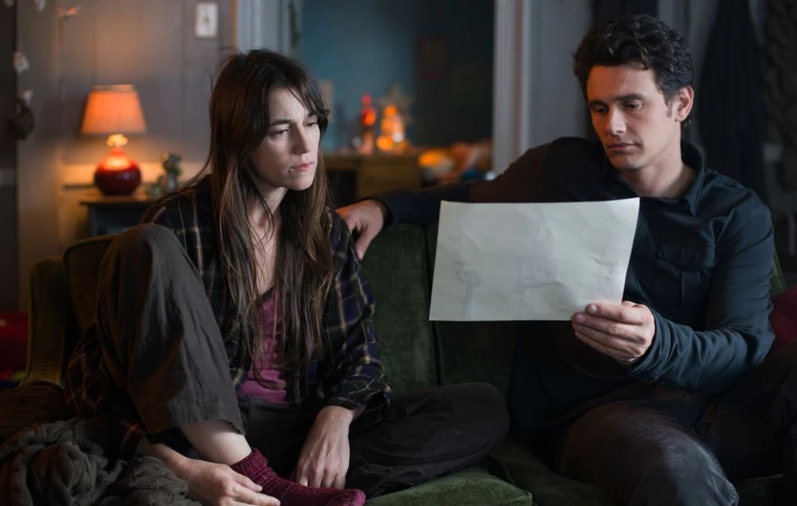 James Franco y Charlotte Gainsbourg en todo-saldra-bien