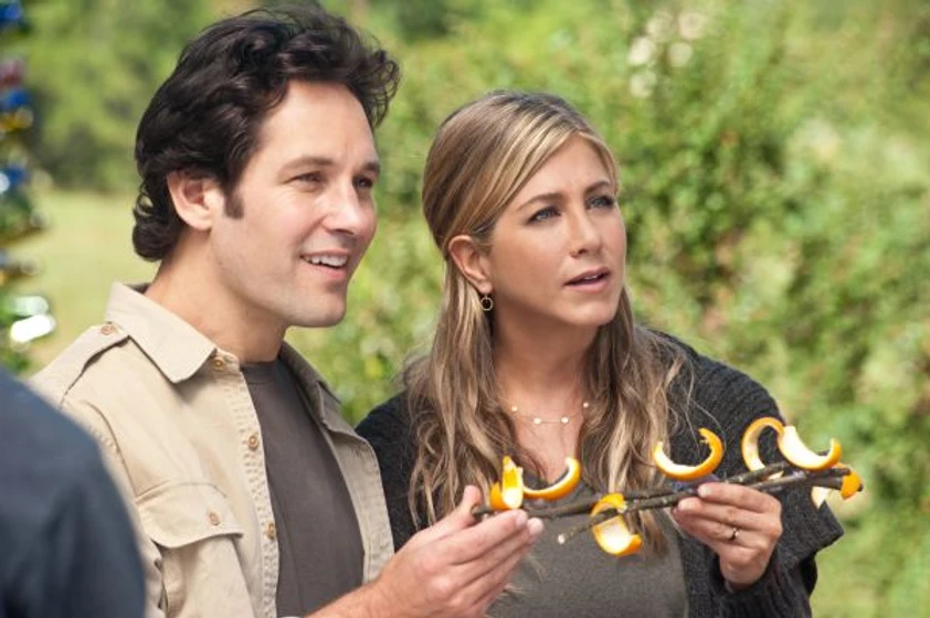 Jennifer Aniston y Paul Rudd en sacame-del-paraiso