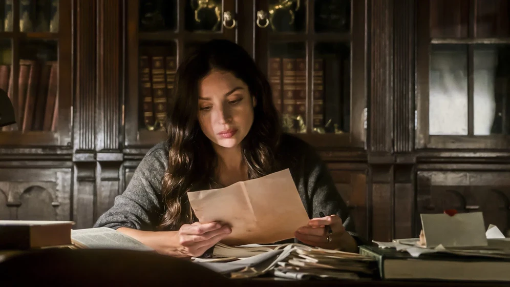 Anna Hopkins en isla-de-sombras