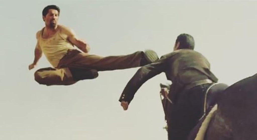 Scott Adkins en la-guerra-karmouz