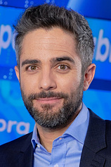 picture of actor Roberto Leal