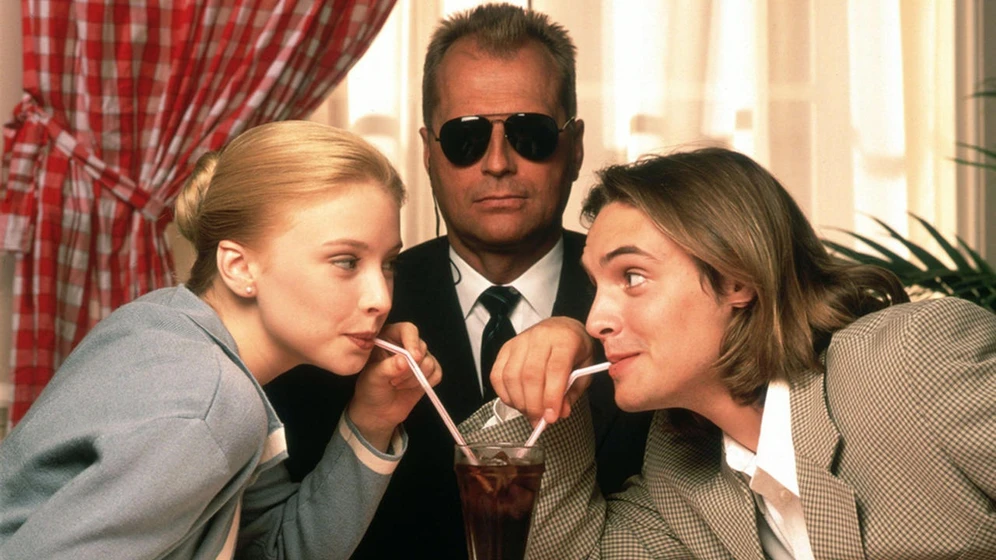 Will Friedle y Elisabeth Harnois en mi-cita-con-la-hija-del-presidente