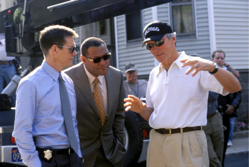 Clint Eastwood, Kevin Bacon y Laurence Fishburne en mystic-river (Durante el rodaje)