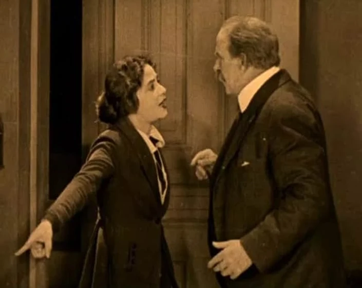 Theodore Roberts y Lois Wilson en miss-lulu-bett