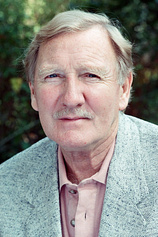 photo of person Leslie Phillips