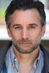 photo of person Dominic Comperatore