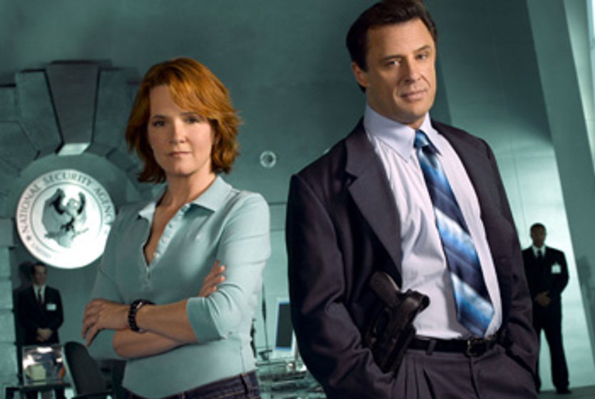 Lea Thompson y Joe Penny en Jane Doe: Desaparecido sin Rastro