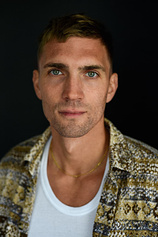 picture of actor Simon Mantei