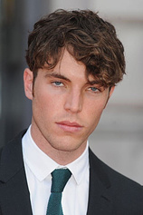 picture of actor Tom Hughes