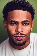 picture of actor Brandon Miles