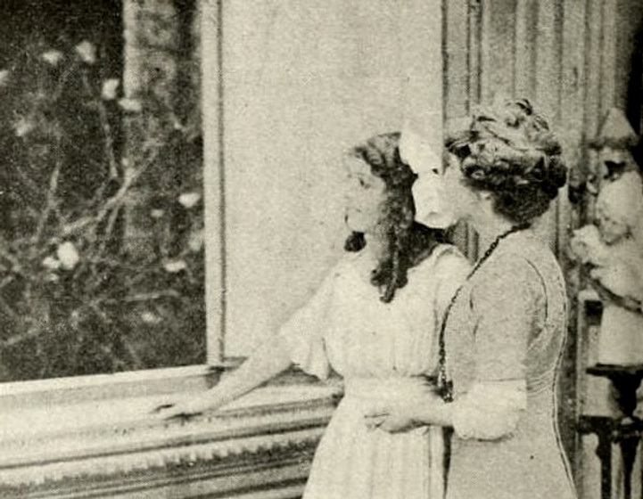 Imagen de falling-leaves-1912