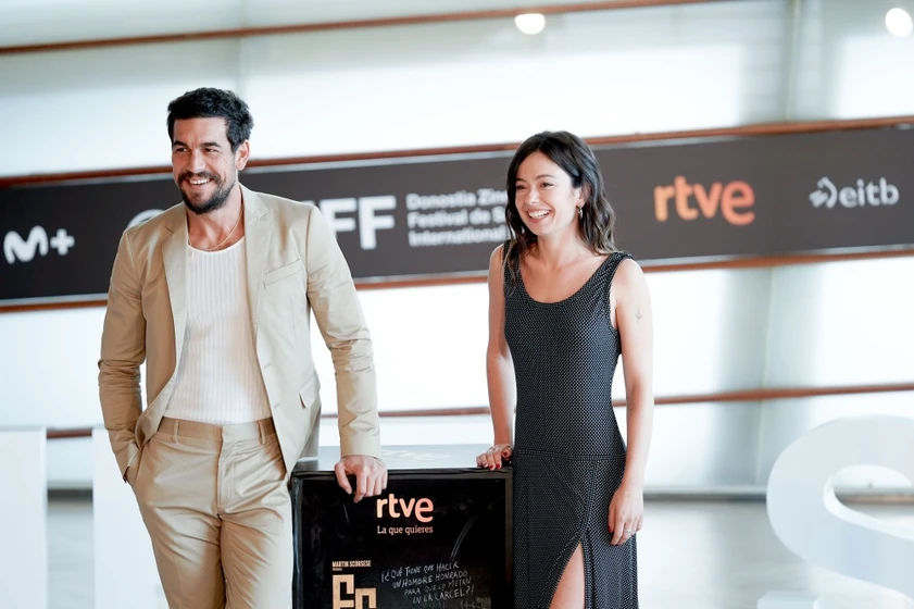 Mario Casas y Anna Castillo en escape-2024 (Festival de San Sebastián. Septiembre 2024)