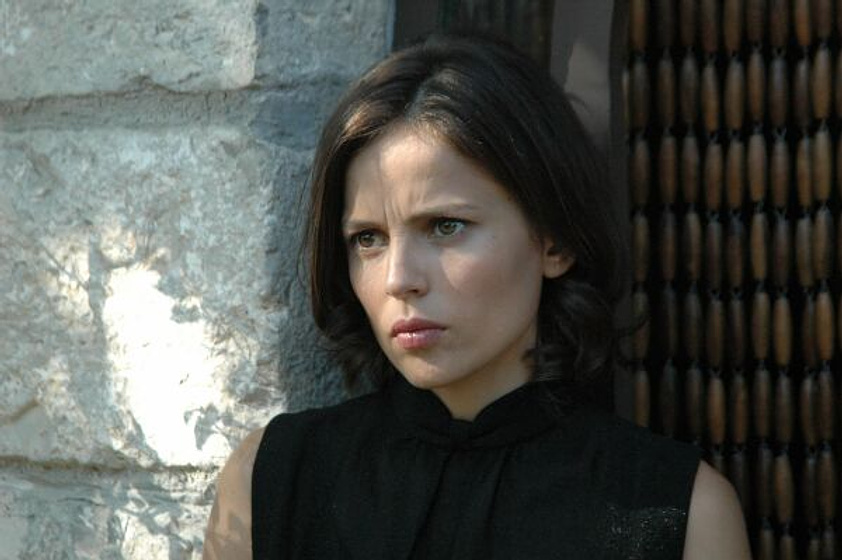 Elena Anaya en Savage Grace