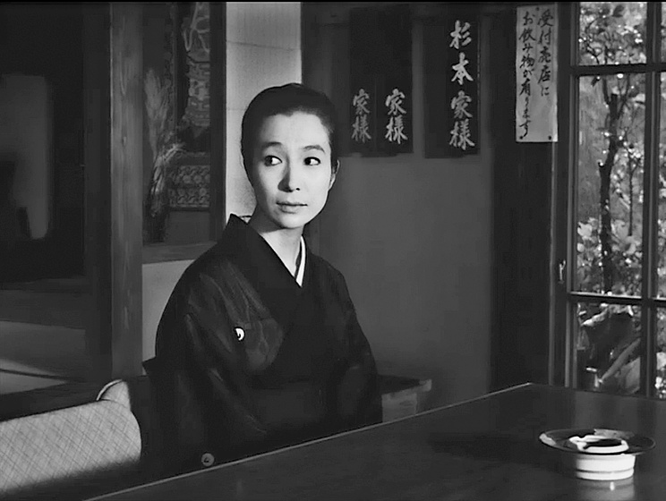 Michiyo Aratama en El extraño dentro de la mujer