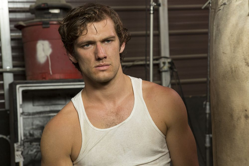 Alex Pettyfer en Más allá del Amor