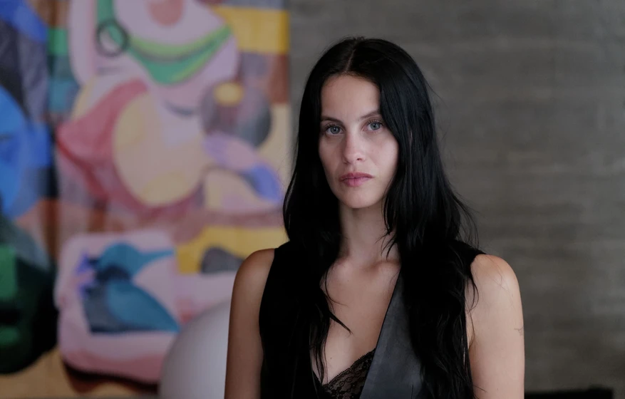 Milena Smit en amarga-navidad