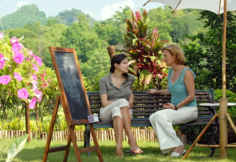 Suzanne von Borsody y Bettina Zimmermann en cita-misteriosa-en-bangkok