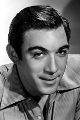 photo of person Anthony Quinn
