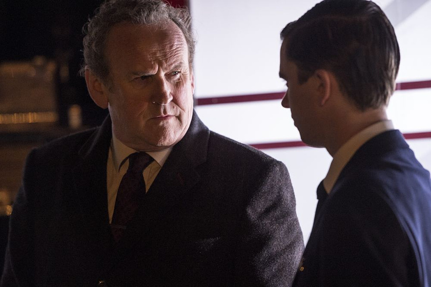 Colm Meaney y Freddie Highmore en El Viaje (The Journey)