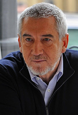 photo of person Dan Chisu