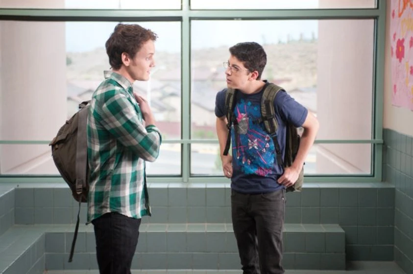 Anton Yelchin y Christopher Mintz-Plasse en Noche de Miedo