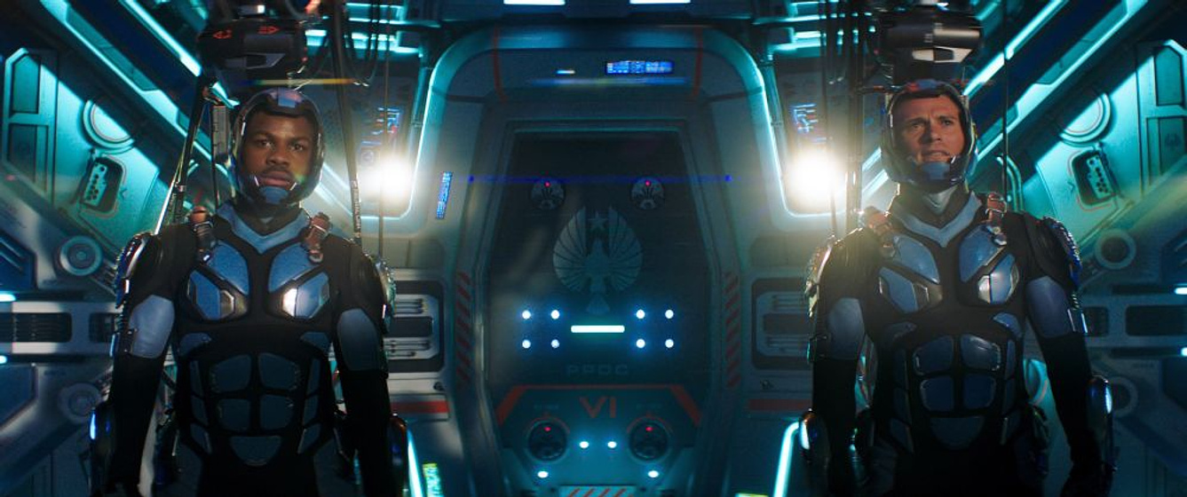 Scott Eastwood y John Boyega en Pacific Rim: Insurrección