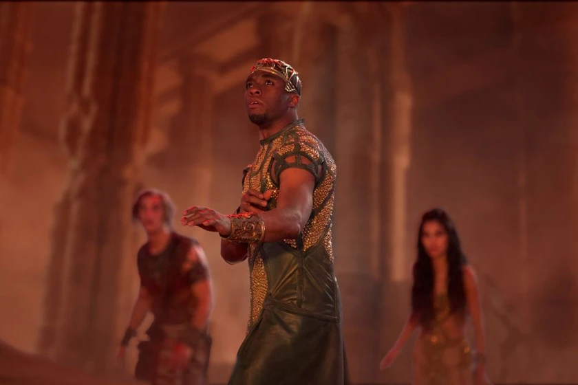 Chadwick Boseman en dioses-de-egipto