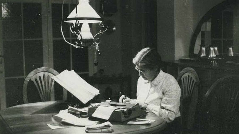 Imagen de María Moliner. Tendiendo Palabras