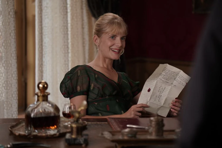 Mélanie Laurent en un-seductor-a-la-francesa
