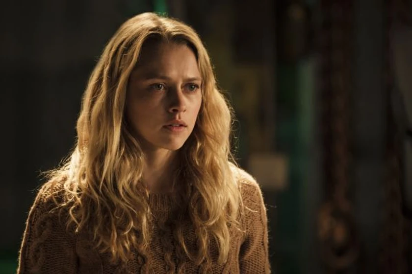 Teresa Palmer en memorias-de-un-zombie-adolescente