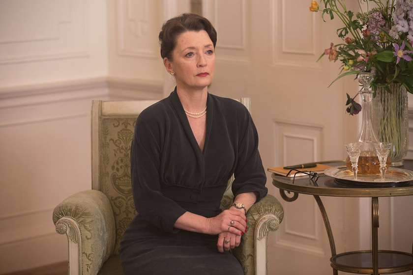 Lesley Manville en El Hilo Invisible
