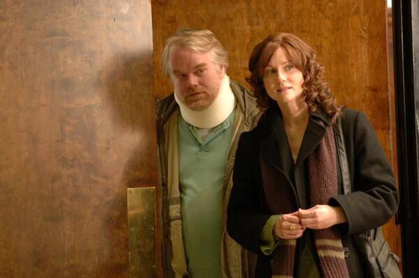 Philip Seymour Hoffman y Laura Linney en La Familia Savages