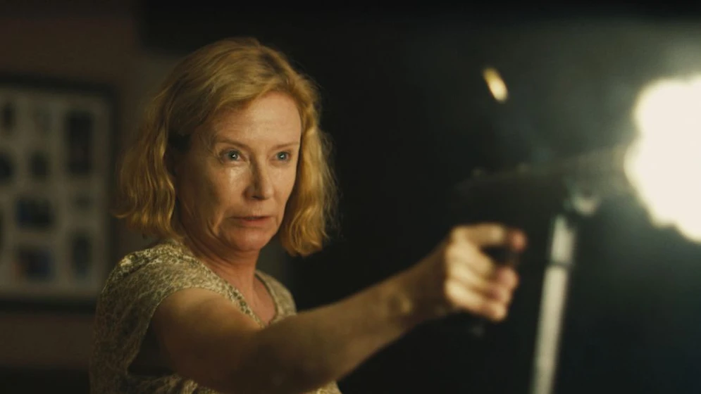 Eve Plumb en blue-ruin