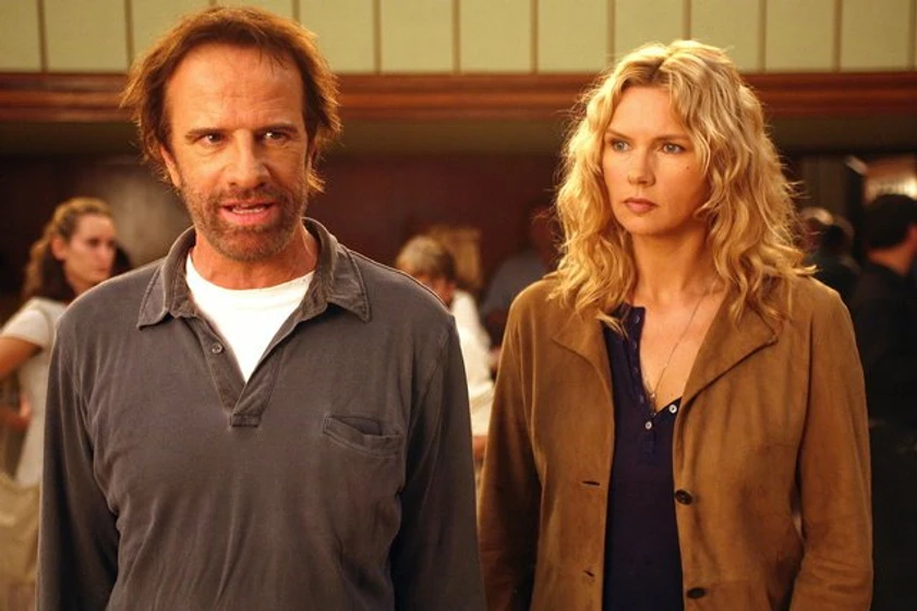 Christopher Lambert y Veronica Ferres en El Secreto de las Ballenas