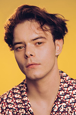 picture of actor Charlie Heaton