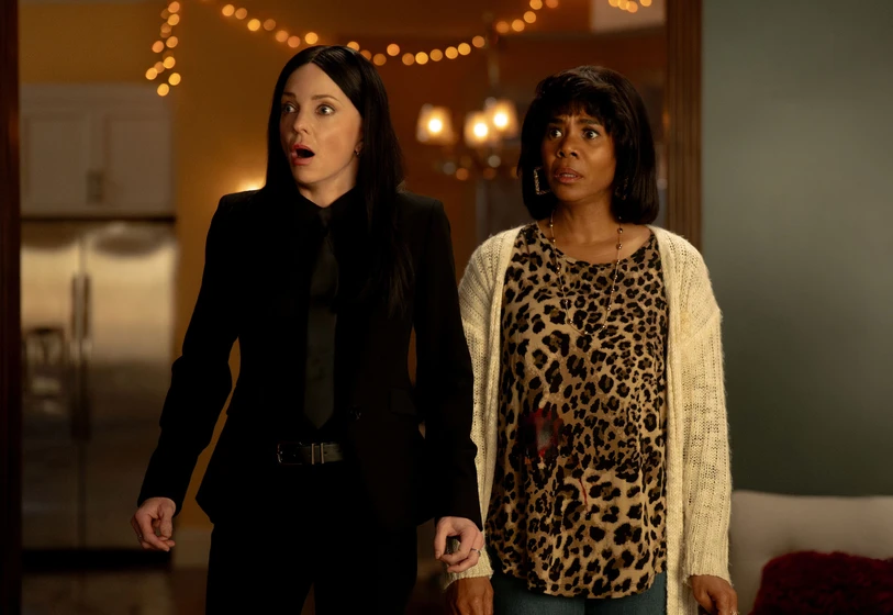 Anna Faris y Regina Hall en Scary Movie